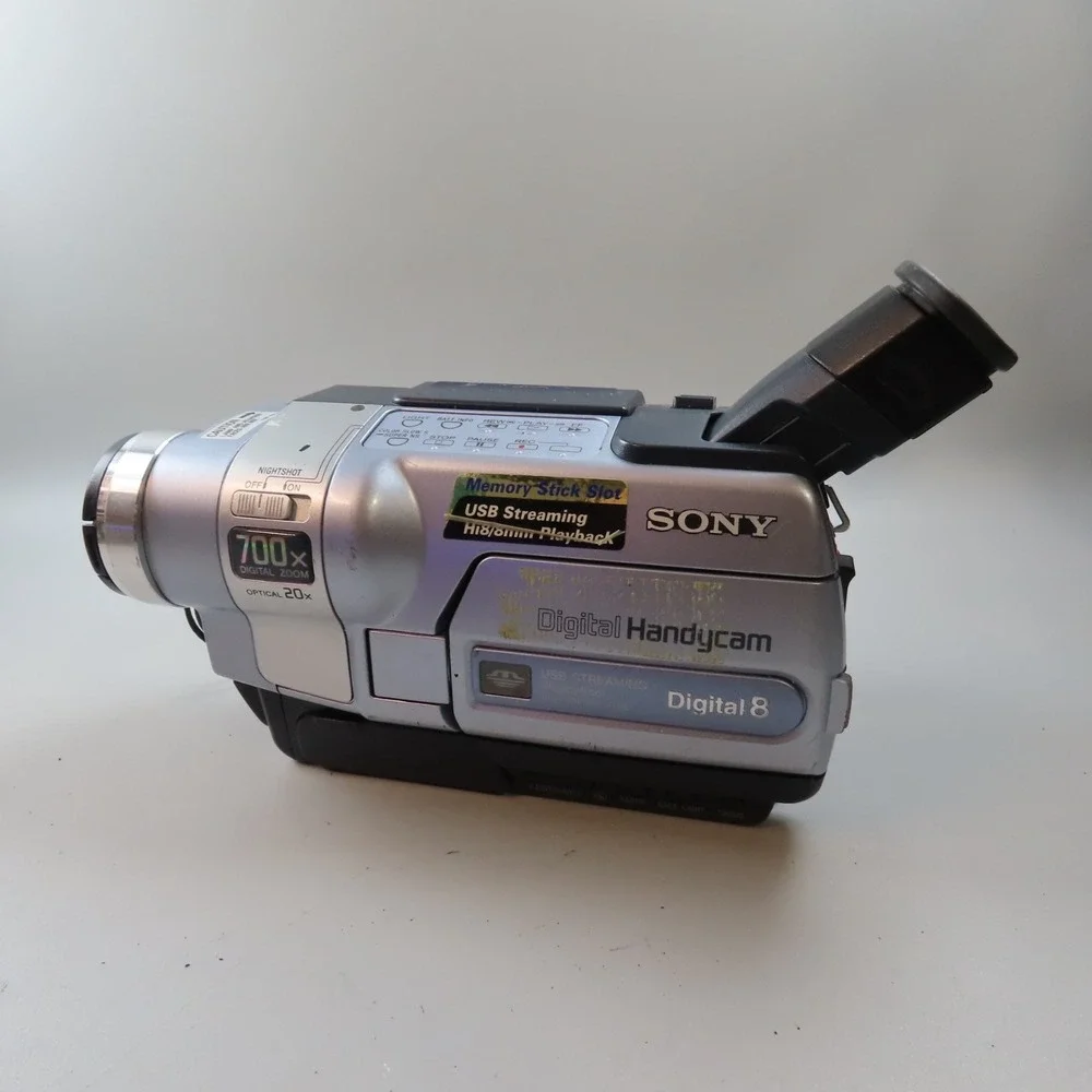 Sony Handycam DCR-TRV350 Digital8/Hi8/Video8 NightShot Tested (DAMAGE SCREEN)